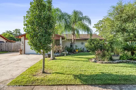 1741 Papaya Dr N, Orange Park, FL 32073