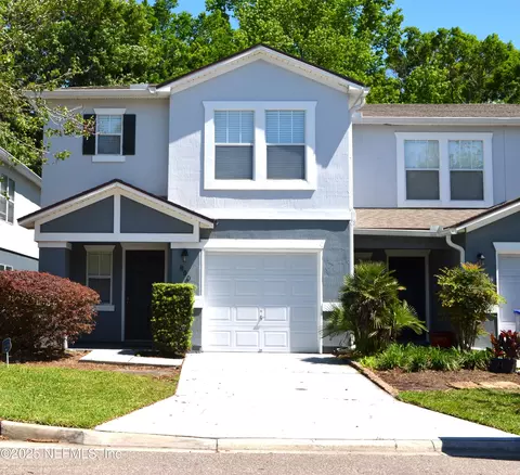 800 Black Cherry Dr S, Saint Johns, FL 32259