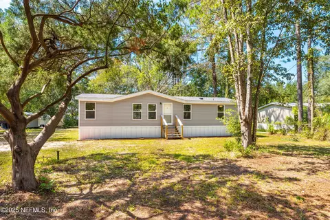 11383 Deerwood Cir, Macclenny, FL 32063