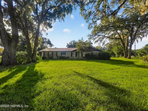 127 SE Anastasia St, Lake City, FL 32025