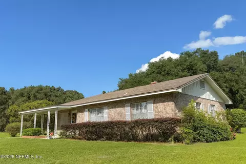 1625 S Palm Ave, Palatka, FL 32177