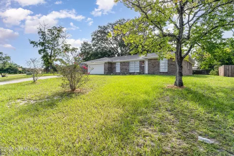 2805 Stagecoach Dr, Orange Park, FL 32065