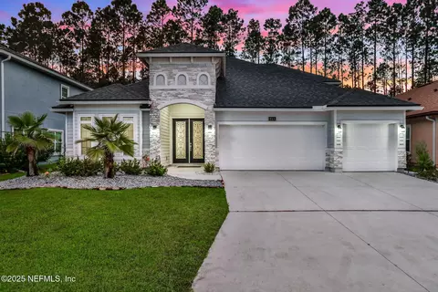 944 Laurel Valley Dr, Orange Park, FL 32065