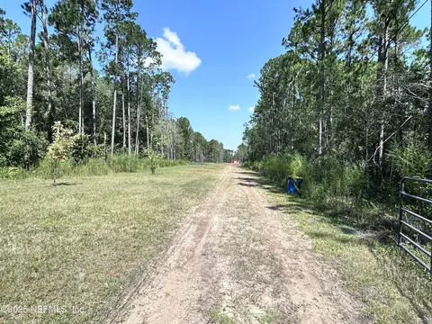3269 Lannie Rd, Jacksonville, FL 32218