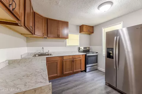 1037 Woodstock Ave, Jacksonville, FL 32254
