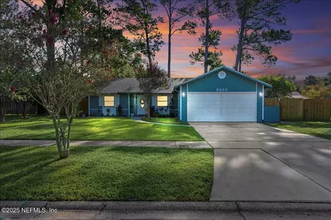 3923 Demery Dr W, Jacksonville, FL 32250