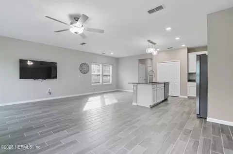 Living - 140 Boracay Cir, Saint Johns, FL 32259 photo 2 of 2