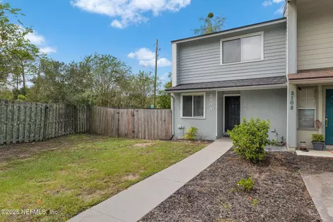 2104 Dunes Way Dr W, Jacksonville, FL 32225
