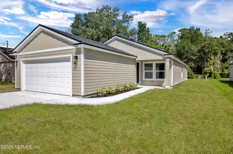1122 Bonaventure Ave, Green Cove Springs, FL 32043