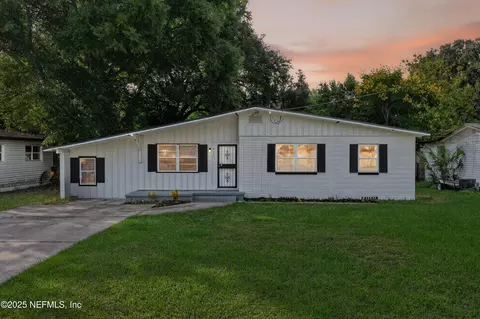 4152 Arcot Cir, Jacksonville, FL 32210