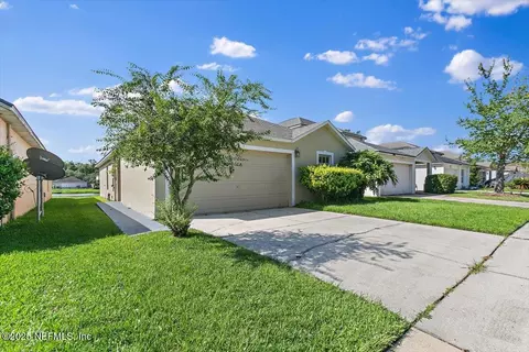 6606 N Gentle Oaks Dr, Jacksonville, FL 32244