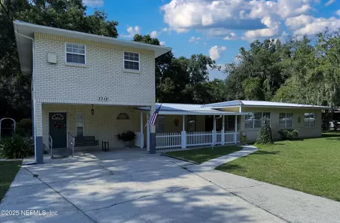3312 Silver Lake Dr, Palatka, FL 32177