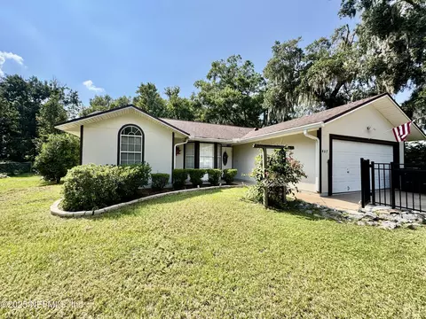 407 Green St S, Green Cove Springs, FL 32043
