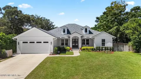 807 Davis St, Neptune Beach, FL 32266