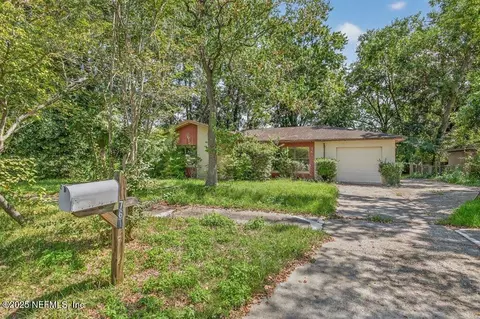 761 Trambley Dr E, Jacksonville, FL 32221