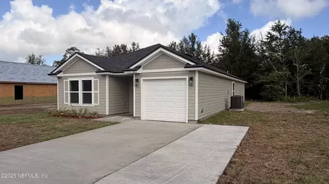 136 Kelley Smith School Rd, Palatka, FL 32177