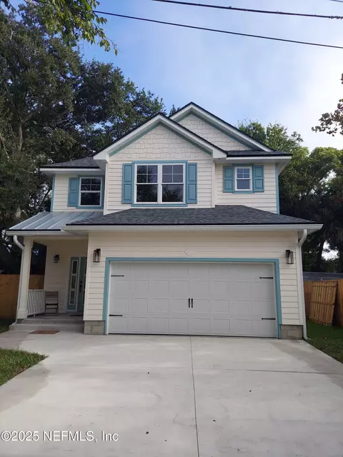 1337 Roxie St, Atlantic Beach, FL 32233