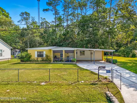 4137 Eve Dr E, Jacksonville, FL 32246