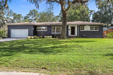 10594 Serena Dr, Jacksonville, FL 32225