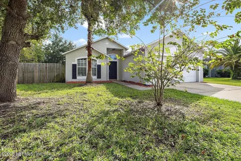 2201 Pierce Arrow Dr, Jacksonville, FL 32246