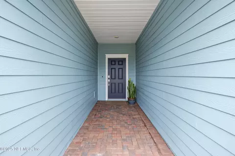 Entry Way - 61 Bramble Ct, Saint Augustine, FL 32092 photo 1 of 7