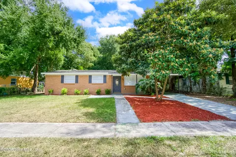 5803 Rover Dr, Jacksonville, FL 32244