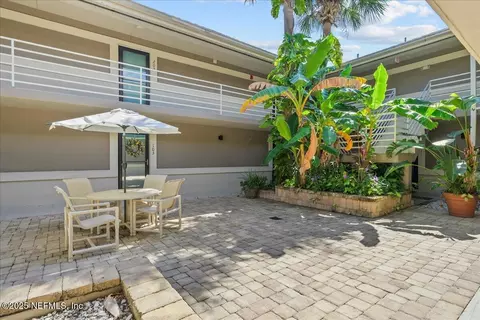 222 14th Ave #104D, Jacksonville Beach, FL 32250