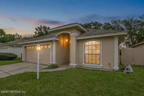 7441 Carriage Side Ct, Jacksonville, FL 32256