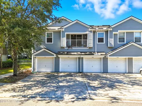 8216 White Falls Blvd #111, Jacksonville, FL 32256
