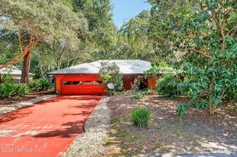 137 Lobelia Rd, Saint Augustine, FL 32086