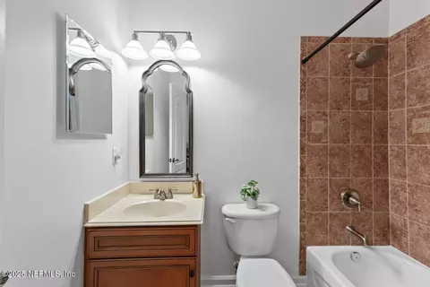 Bath - 148 La Mesa Dr, Saint Augustine, FL 32095 photo 6 of 6