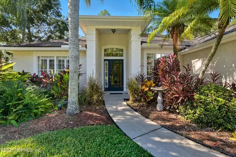 1592 Lakeway Dr, Fleming Island, FL 32003