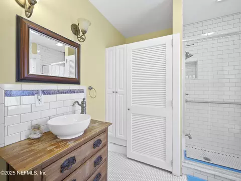 Bath - 66 Weeden St, Saint Augustine, FL 32084 photo 3 of 6