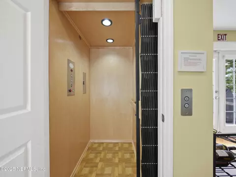 Entry Way - 66 Weeden St, Saint Augustine, FL 32084 photo 4 of 7
