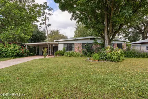 2504 Ironwood Dr, Jacksonville, FL 32216