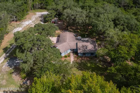 102 Acosta Creek Dr, Satsuma, FL 32189