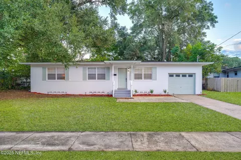 6822 Buttontree Ln S, Jacksonville, FL 32277