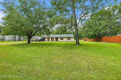 338 Circle Dr W, Saint Augustine, FL 32084