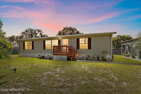 107 Indiana St, Crescent City, FL 32112