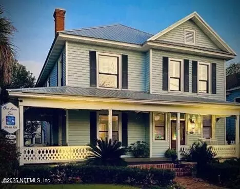 102 S 7th St, Fernandina Beach, FL 32034
