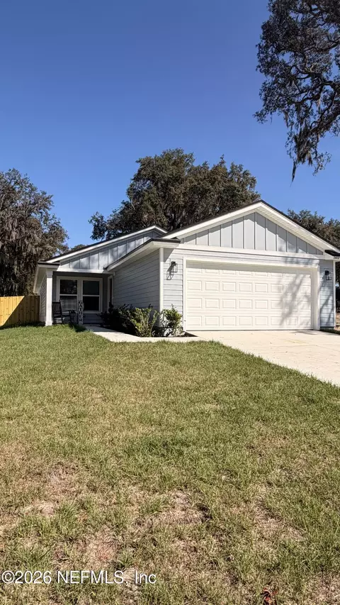 1413 Cleveland Ave, Palatka, FL 32177