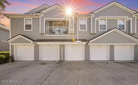 7067 Deer Lodge Cir #110, Jacksonville, FL 32256