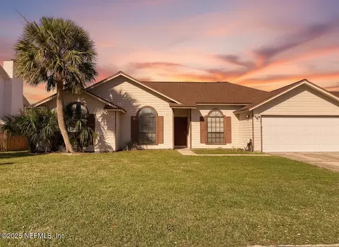 392 Hartwell Ter, Jacksonville, FL 32225