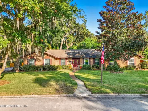 3821 Buckskin Trl E, Jacksonville, FL 32277