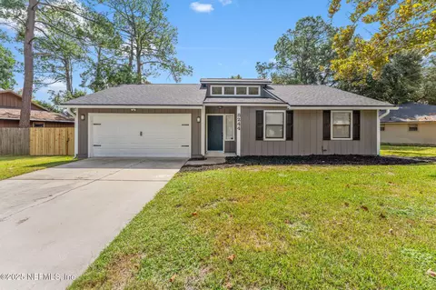 8244 Crosswind Rd, Jacksonville, FL 32244