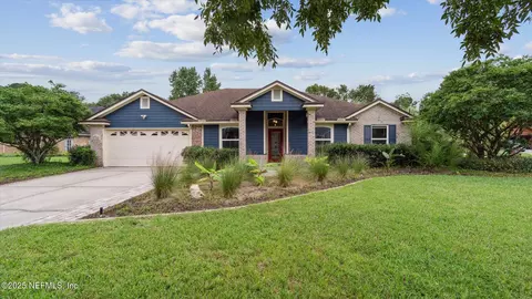 2744 Chelsea Cove Dr, Jacksonville, FL 32223