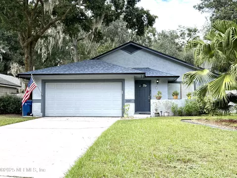 10267 Classic Oak Rd N, Jacksonville, FL 32225