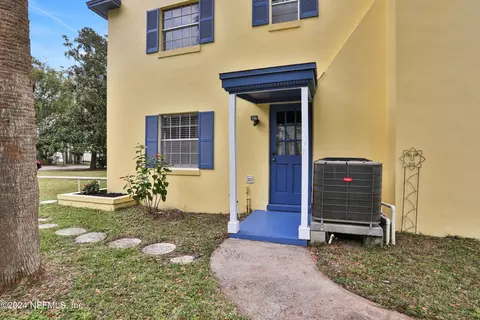 Exterior - 29 Nelmar Ave, Saint Augustine, FL 32084 photo 9 of 10