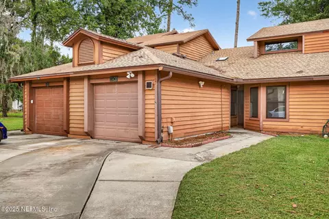 11420 Squire Way Ln, Jacksonville, FL 32223