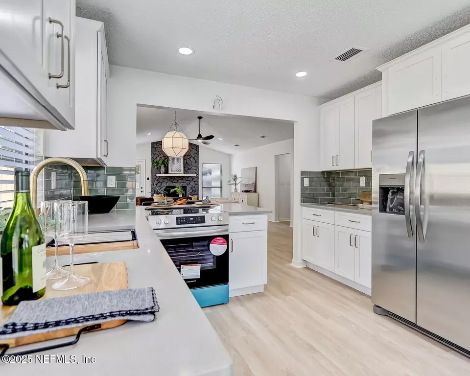Kitchen - 12825 Attrill Rd, Jacksonville, FL 32258 photo 4 of 6